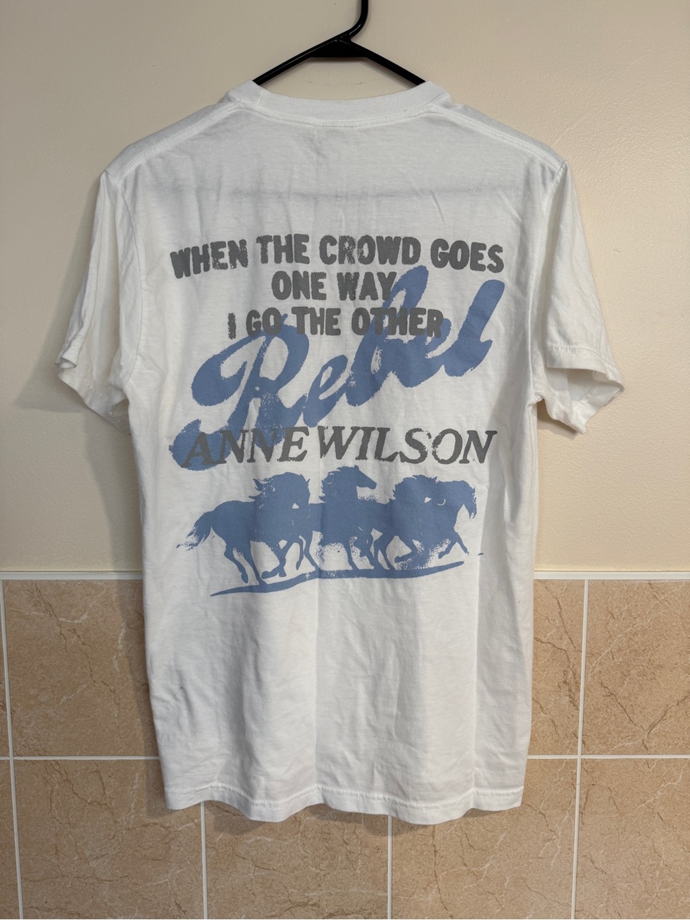Anne Wilson 'Rebel' White Graphic T‑Shirt